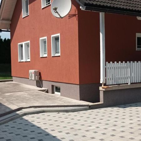 Apartment Igor - Holiday Home Ostarije Eksteriør bilde