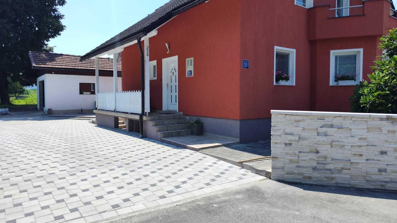 Apartment Igor - Holiday Home Ostarije Eksteriør bilde