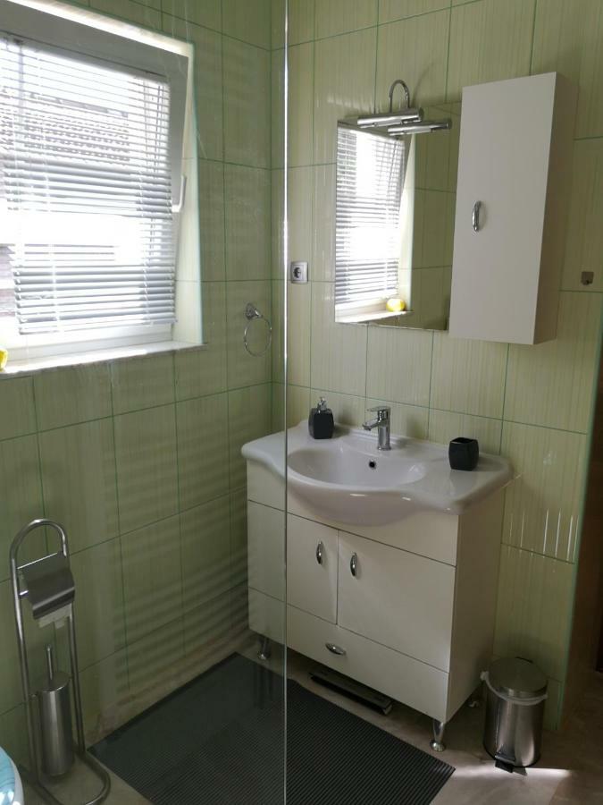 Apartment Igor - Holiday Home Ostarije Eksteriør bilde